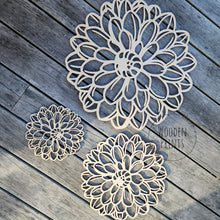 Set of 3 Dahlia wooden wall art flowers in different sizes